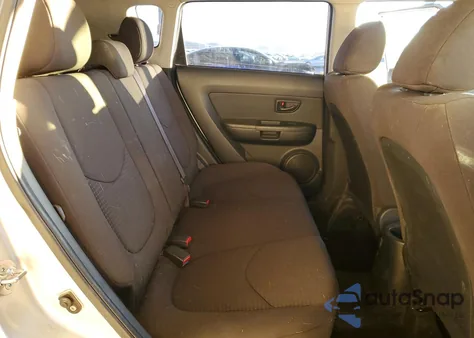 2013 Kia Soul z USA, uszkodzony, nr VIN KNDJT2A54D7494278